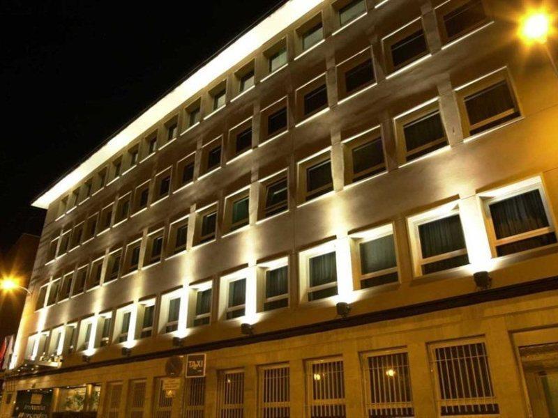 Infanta Mercedes Madrid Exterior photo